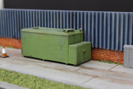 1/76 railway diorama bunded diesel tank/pump- oo gauge