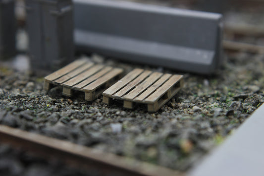 Detailed Euro Pallets railway diorama layout - OO Gauge (Pack of 12)